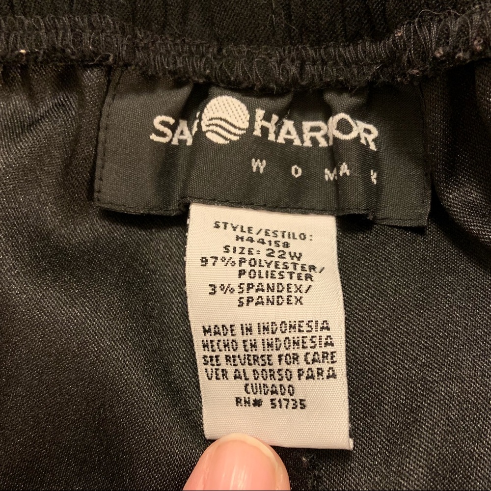 22W pants